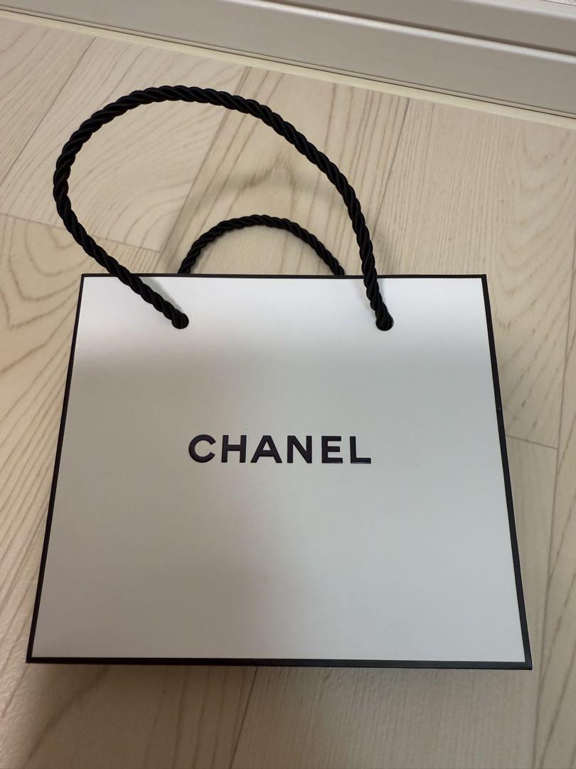 CHANEL シャネル　ルージュ　ココ　ボーム　912 リップクリーム　ホワイト