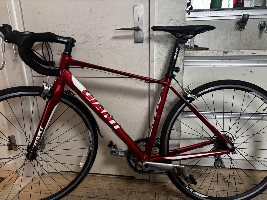 GIANT DEFY ジャイアント　ロードバイク レッド