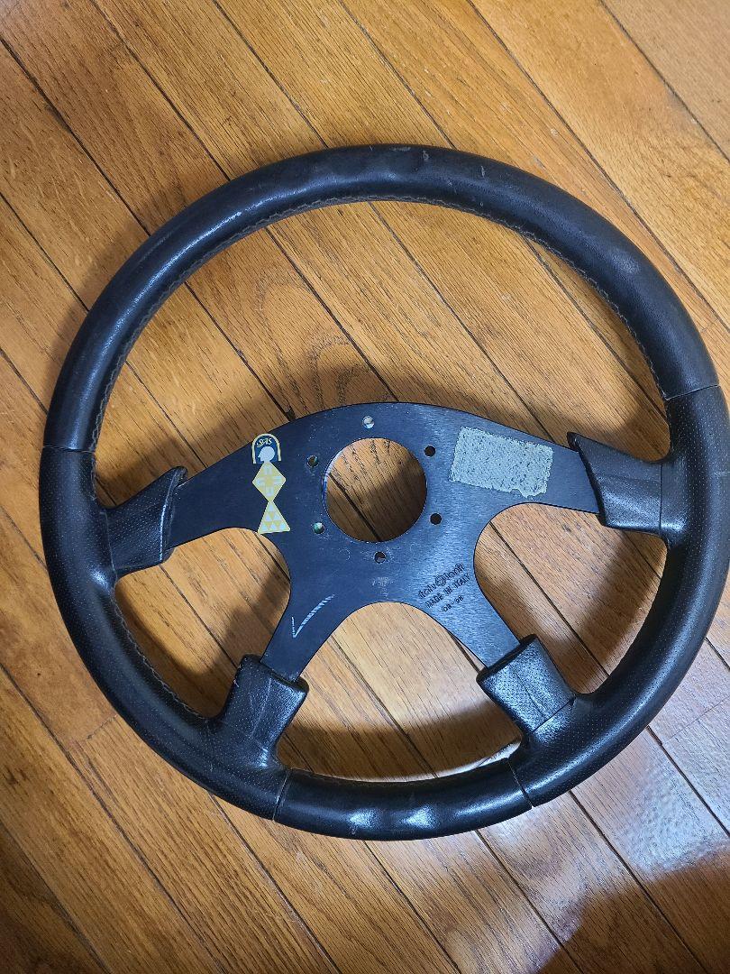 イタルボランテ 37Φ レザーステアリング 黒