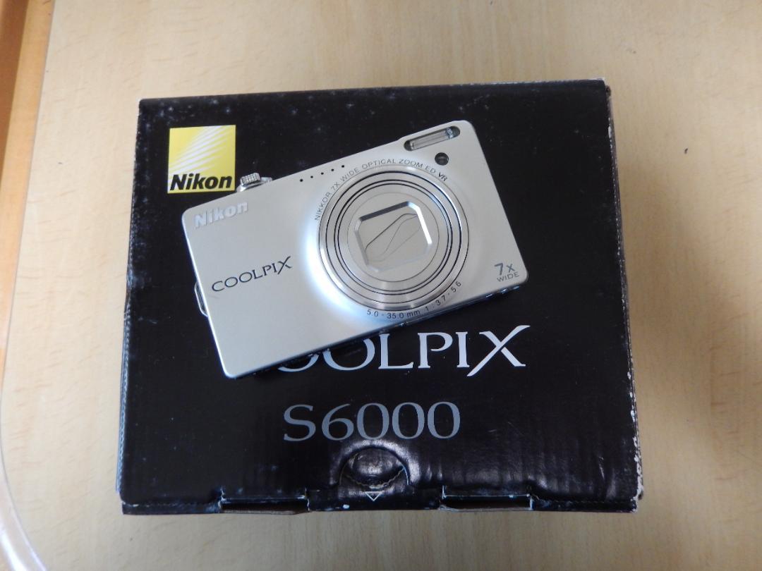 Nikon COOLPIX S6000 シルバー