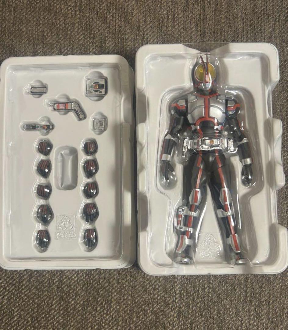 真骨彫製法 仮面ライダーファイズ　真骨頂　フィギュアーツ　ファイズ