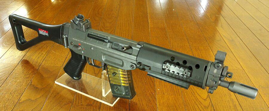 東京マルイ SIG552 220連射マガジンに変更バッテリー充電器付きフルセット