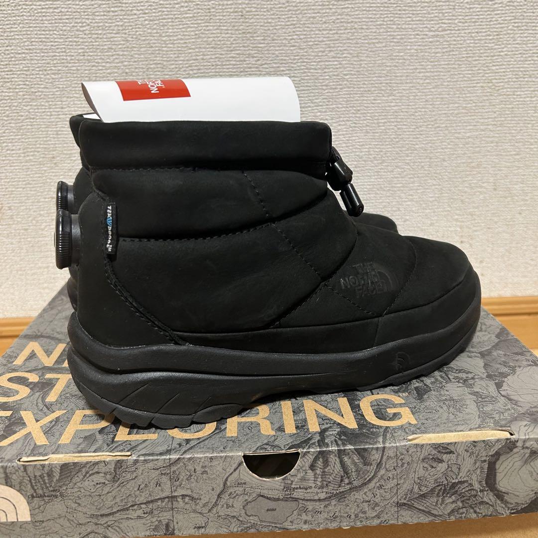 ブラック