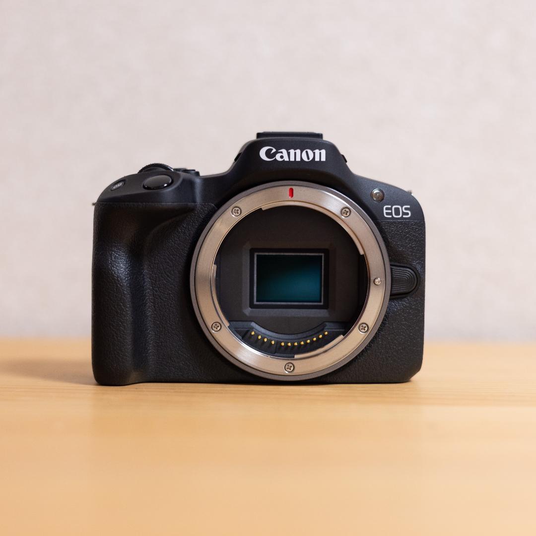 EOS R50 レンズキット