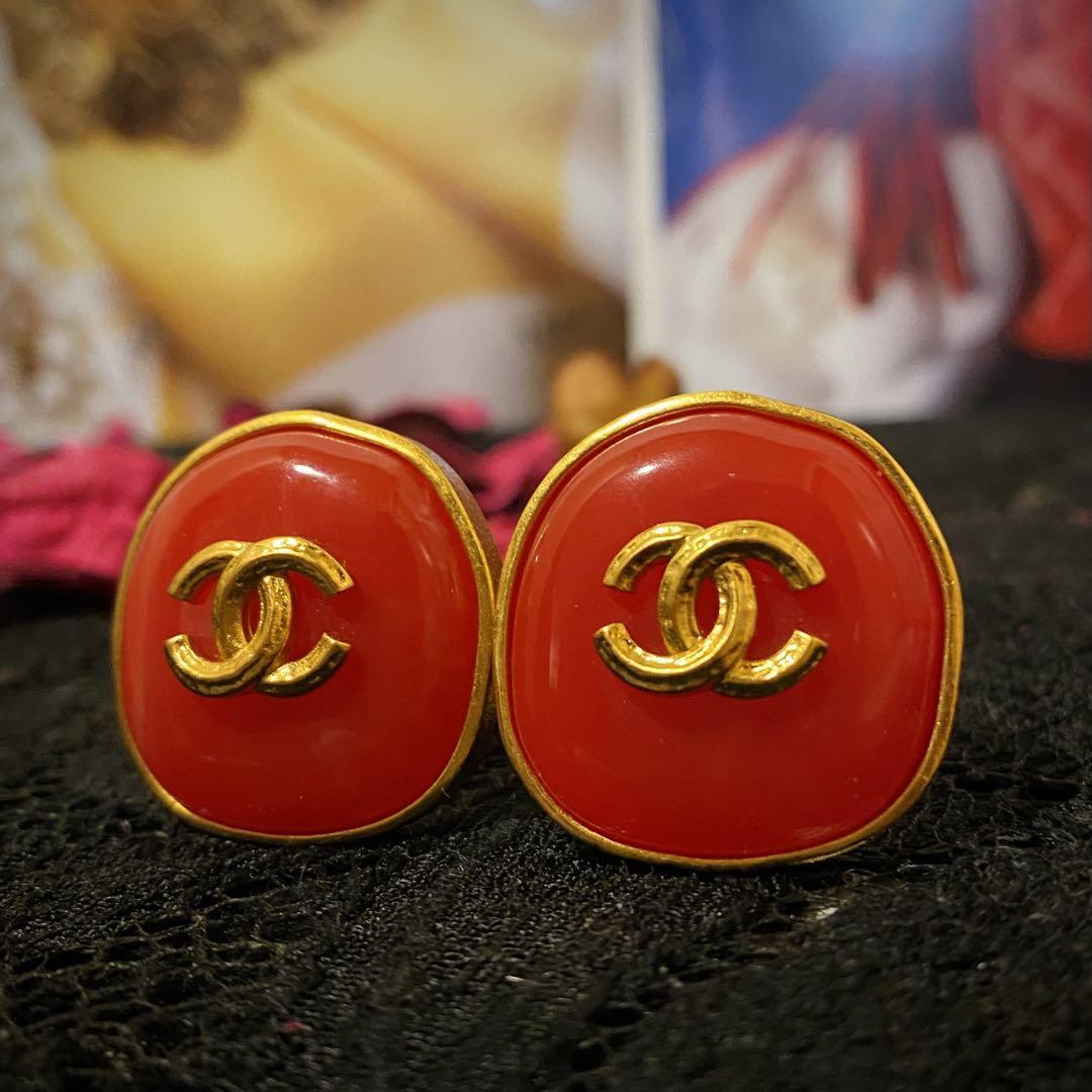 VINTAGE CHANEL