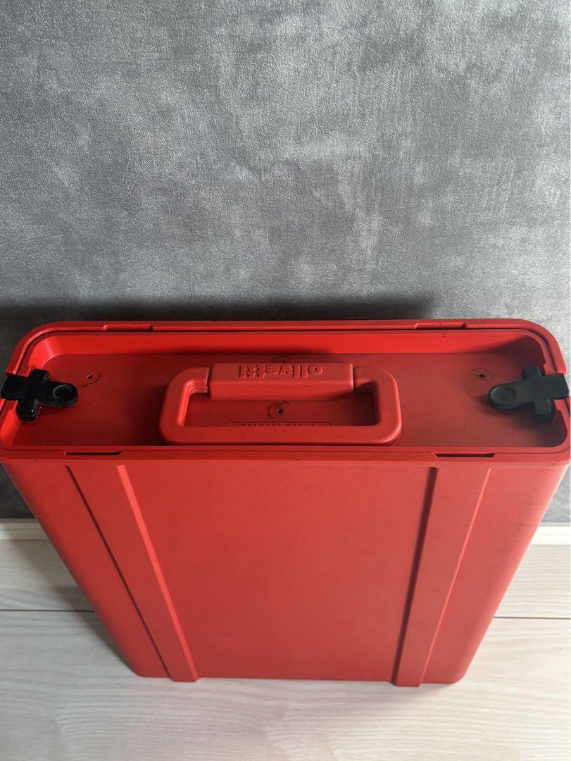 Olivetti Valentine オリベッティ バレンタイン タイプライター
