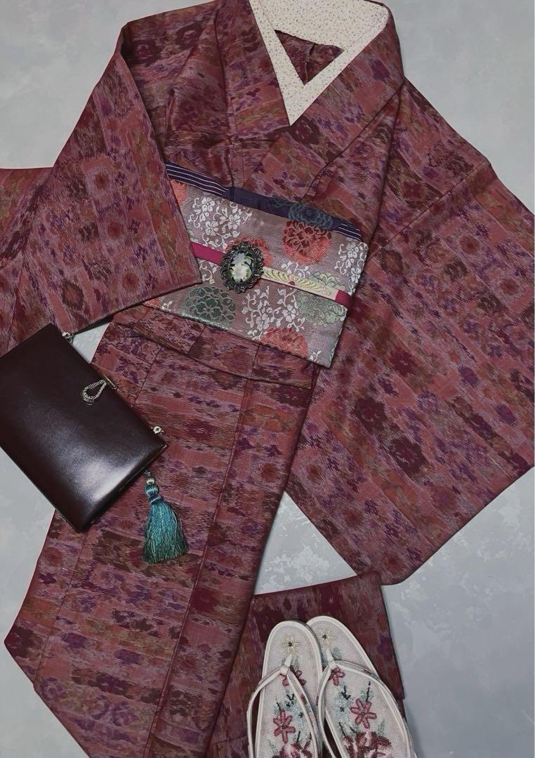 わにこ様お値引き【NEW】美品♡可愛い花柄モチーフ ウール着物