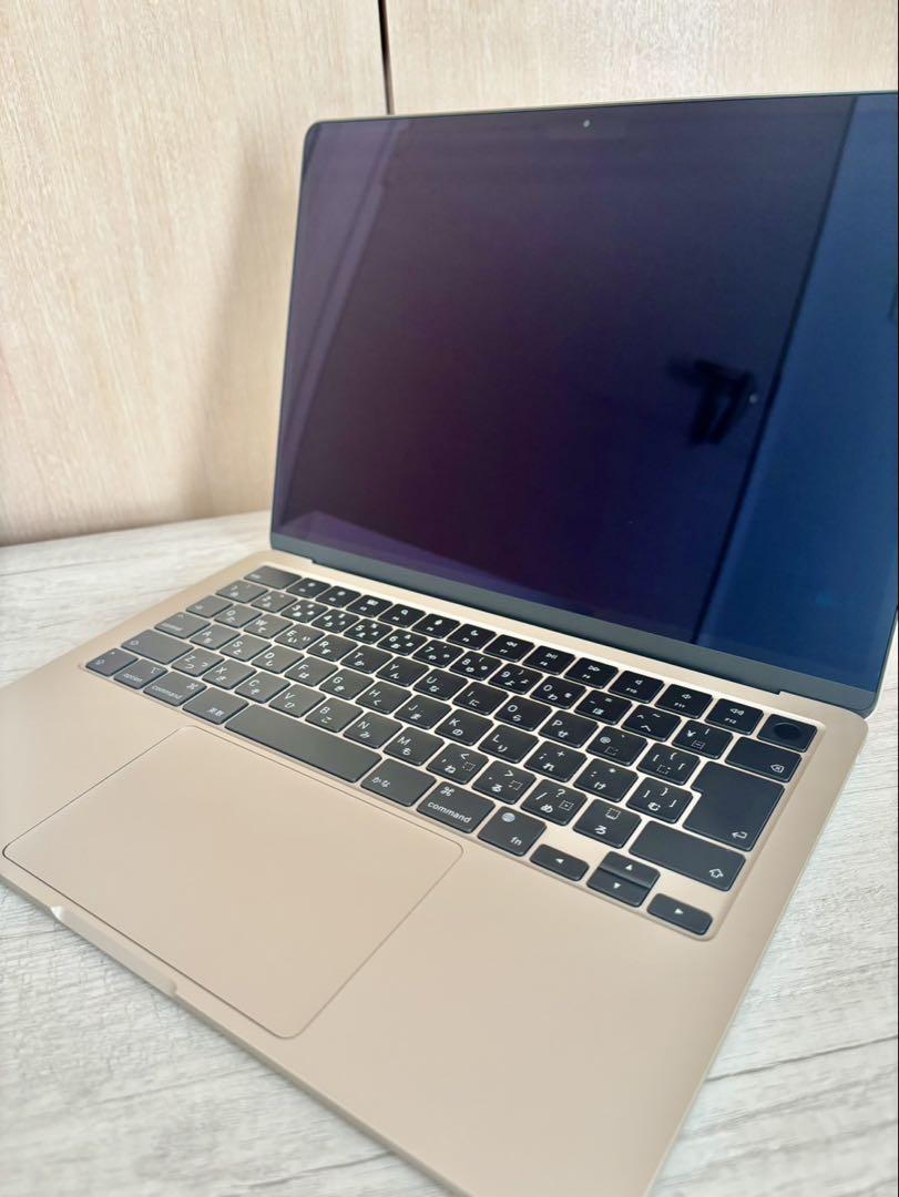 MacBook Air 13インチ M3 8GB 256GB