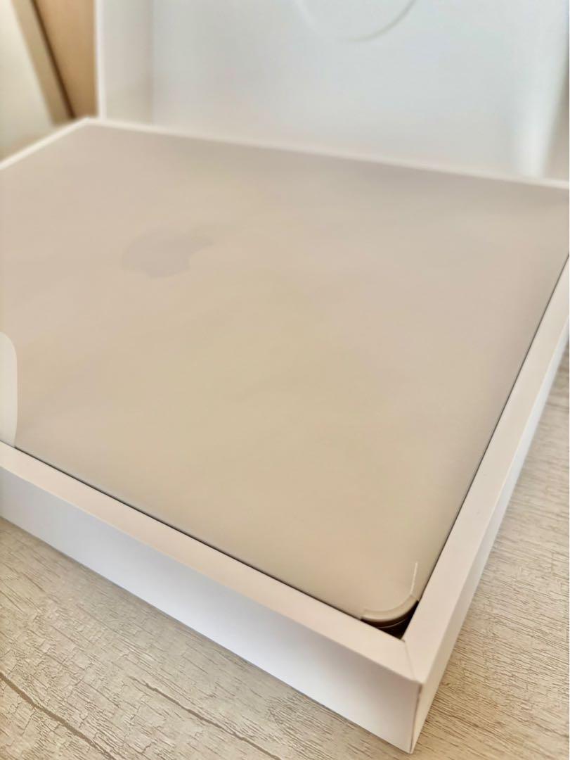 MacBook Air 13インチ M3 8GB 256GB