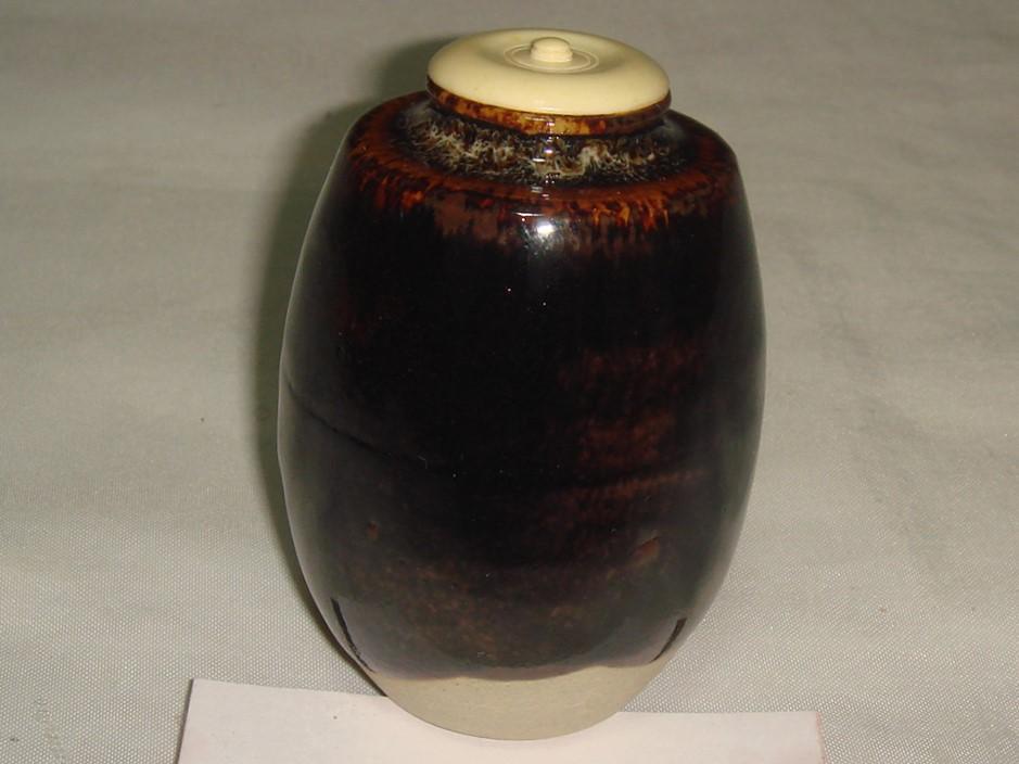 茶道具 京都洛東 桶谷定一作 肩衝茶入 逢坂金襴仕覆付き 美品