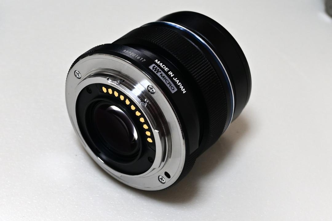 M.ZUIKO ED 12mm F2.0 リミテッドブラックキット