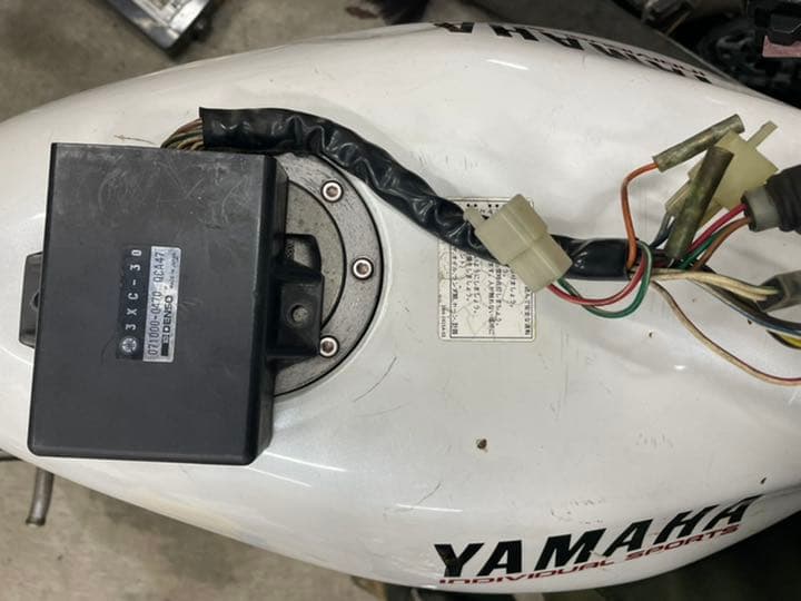 r1-z cdi 純正 mv.church