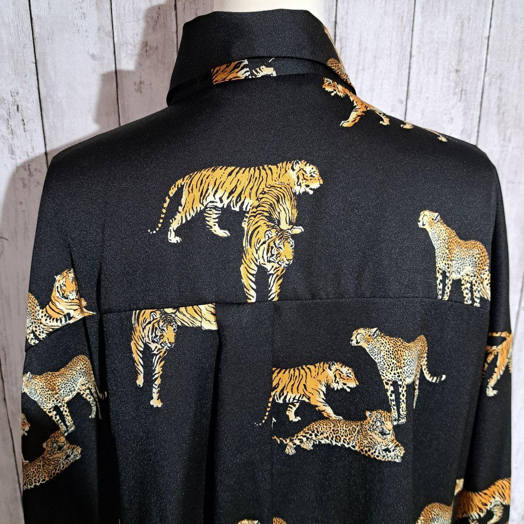 zara ザラ　オーバーサイズ　虎　プリントスウェット　タイガー　Lサイズ zara ザラ オーバーサイズ 虎 プリントスウェット タイガー L