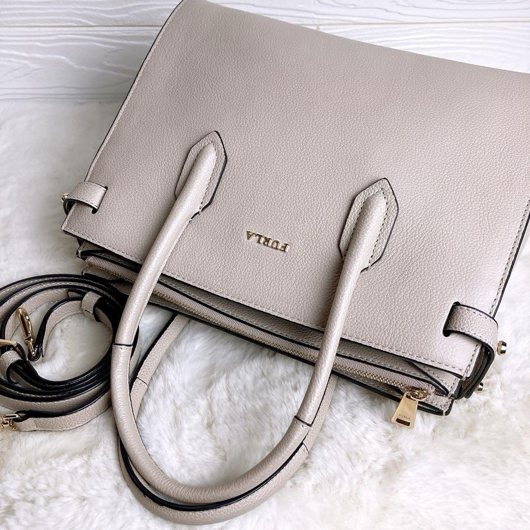 美品☆FULRA フルラ 2wayショルダーバッグ グレー ジュ ゴールド金具