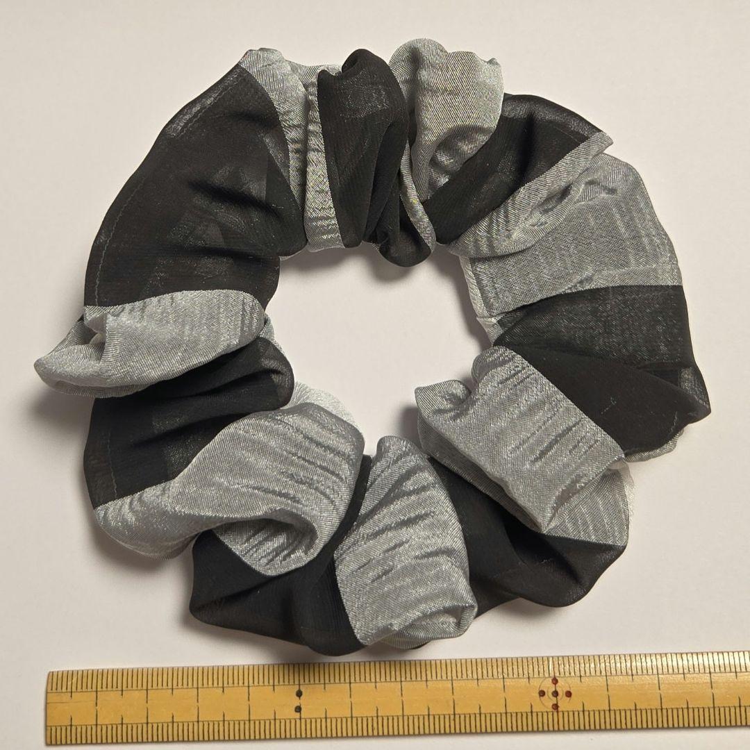 新生地 ハンドメイドシュシュ