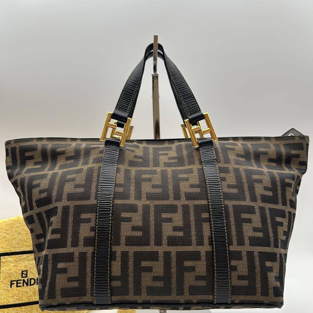 極美品 フェンディ ハンドバッグ ズッカ キャンバス FF金具 レザー