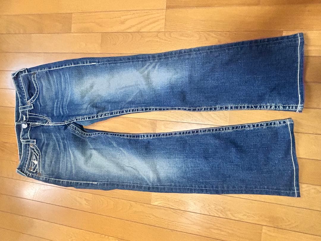 ダークブルーブーツカットデニムS・TRUE RELIGION