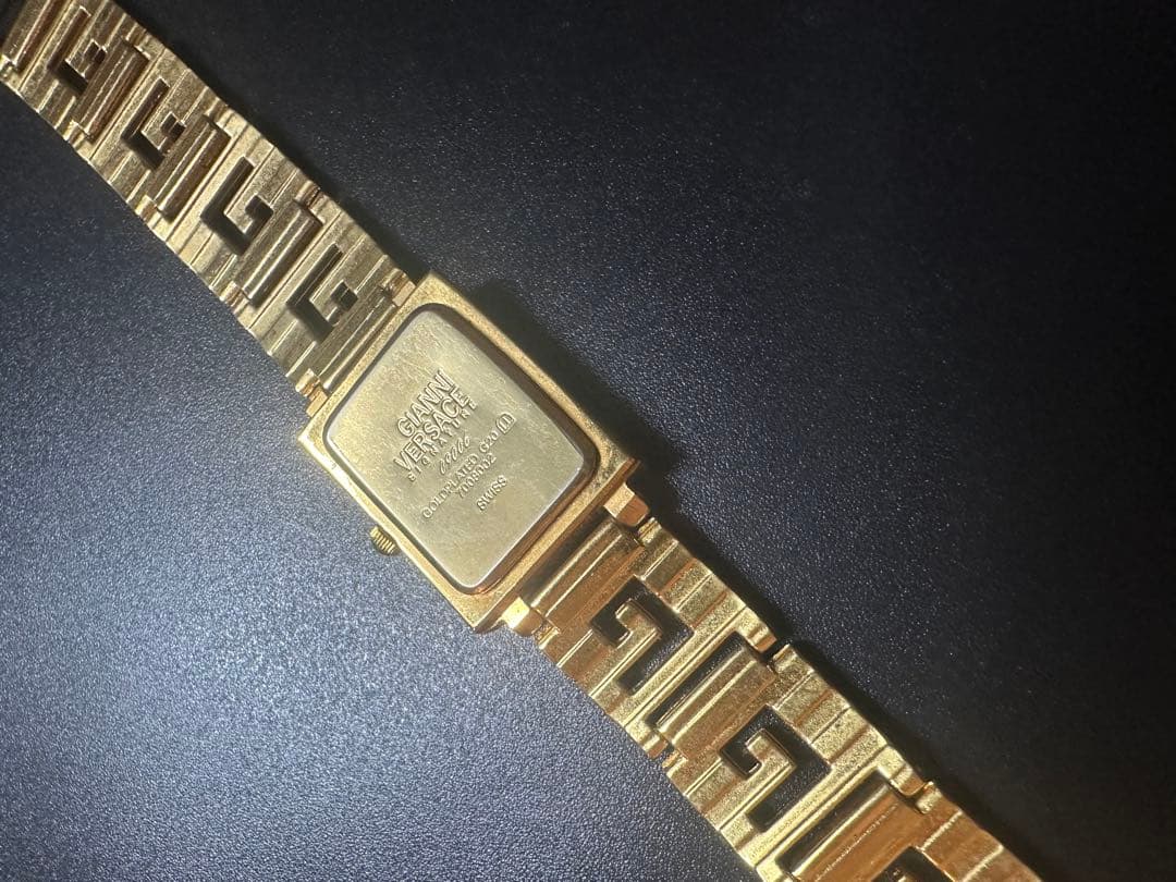 希少 GIANNI VERSACE ヴェルサーチ メデューサ 腕時計 希少 GIANNI VERSACE ヴェルサーチ メデューサ 腕時計