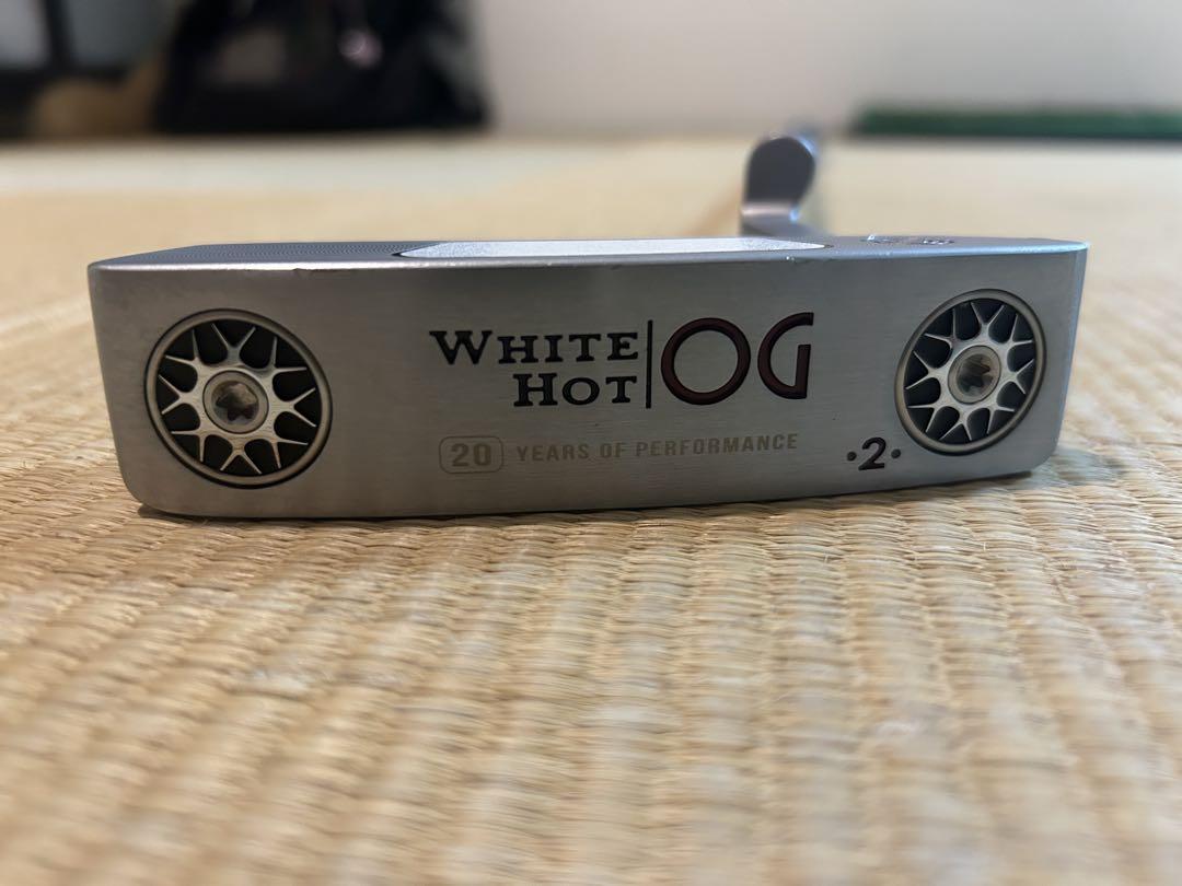 Odyssey White Hot パター ヘッドカバー付き