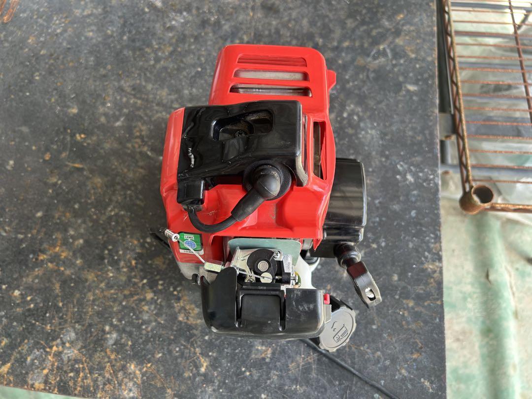 三菱　Mitsubishi TLE33 　エンジン