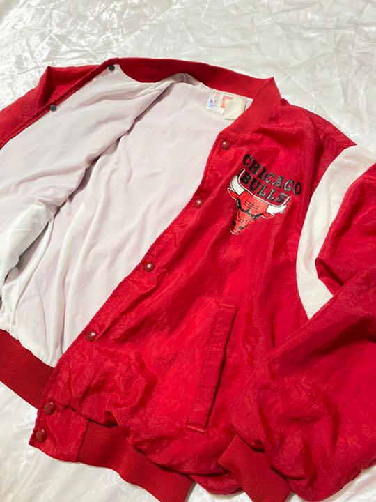 好評新品 NBA Chicago Bulls シカゴブルズ ナイロンジャケット スタジャン 63h8R-m41971965289 HOTセール