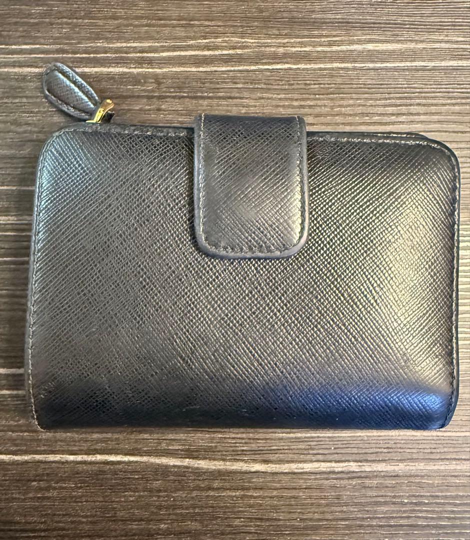 PRADA サフィアーノ・フロッコ 二つ折り財布 ネロ・クリプラ　プラダ