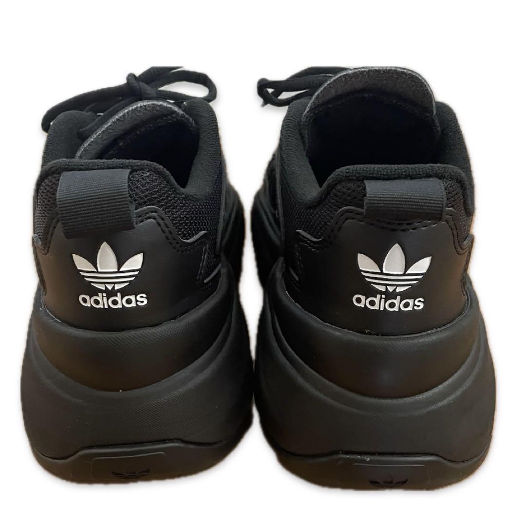adidas 黒 オズガイア24cm OZGAIA レディース