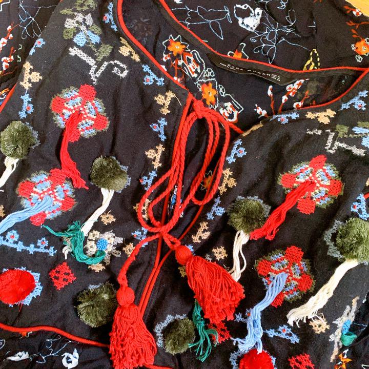 メルカリ Zara花柄刺繍ワンピース ロングワンピース 3 700 中古や未使用のフリマ メルカリ Zara花柄刺繍ワンピース ロングワンピース 3 700 中古や未使用のフリマ
