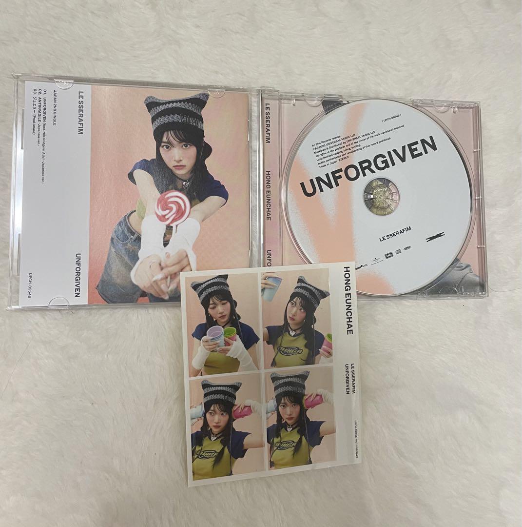 LE SSERAFIM ペンライト グレー 収納袋付き LE SSERAFIM ペンライト 付属品あり ウンチェCDポストカードつき