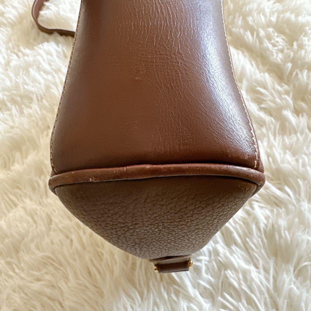 貴重 GUCCI オールドグッチ ショルダーバッグ ロゴ　クレスト