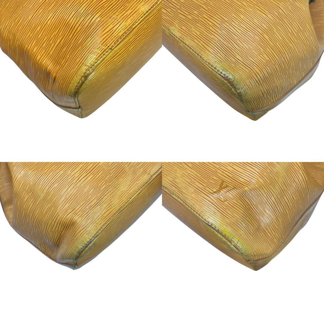 ショルダーバッグ