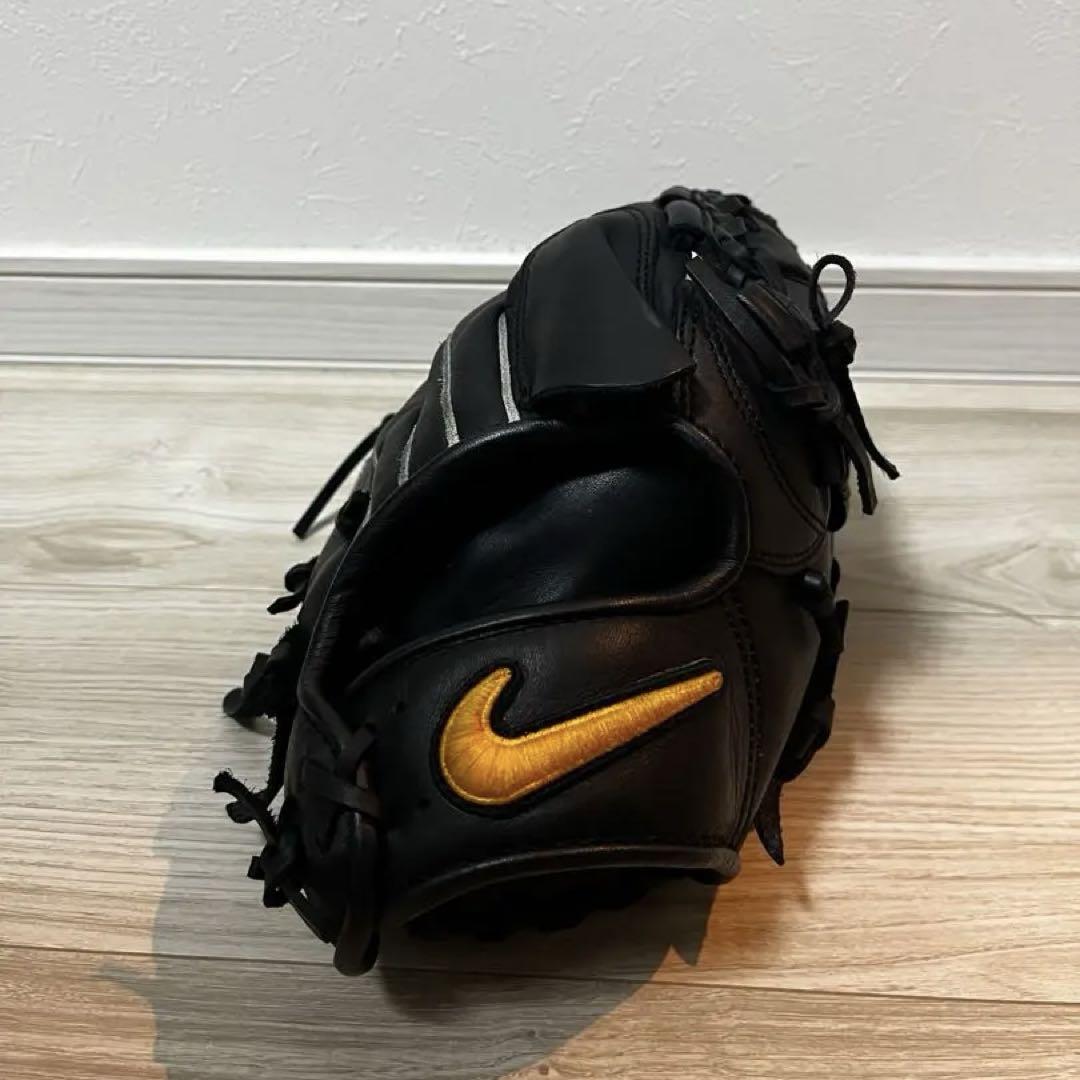 Nike 軟式投手用グローブ 松坂モデル Nike 軟式投手用グローブ 松坂モデル