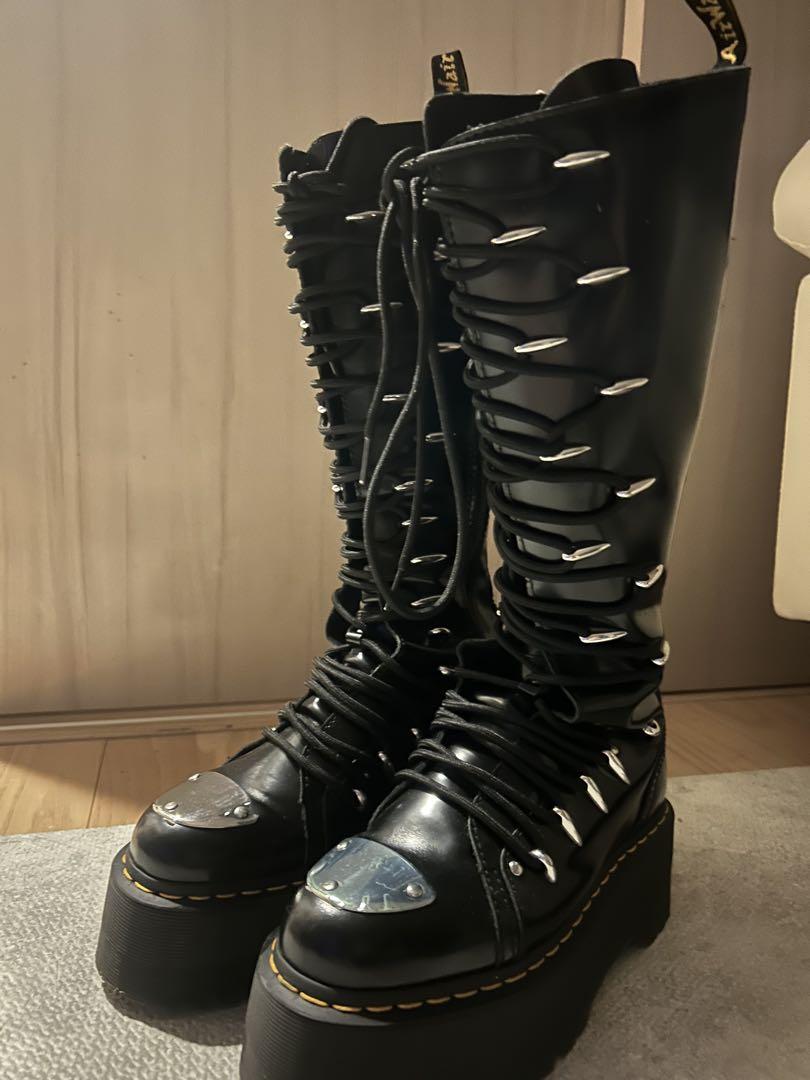 Dr.Martens 20ホールブーツ