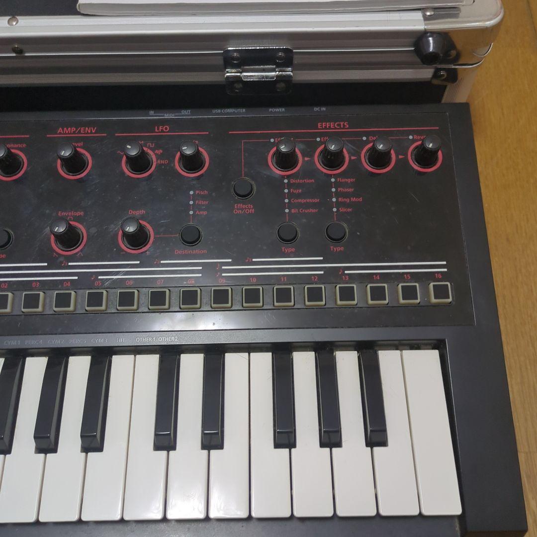 Roland JD-Xi モジュラーシンセサイザーとおまけケース