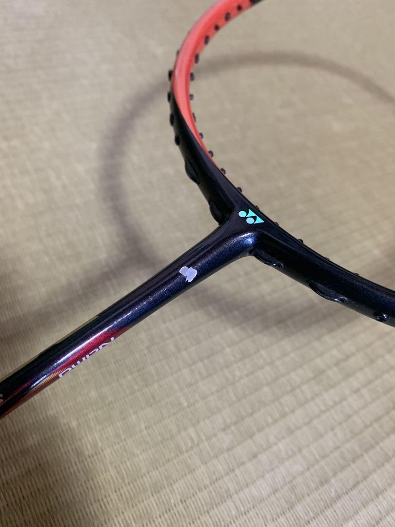 バドミントンラケットastrox99 黒・オレンジ