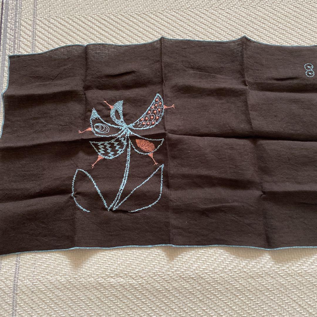 イニシャル《K》フルール・ド・リス刺繍ハンカチーフ | mimi刺繍