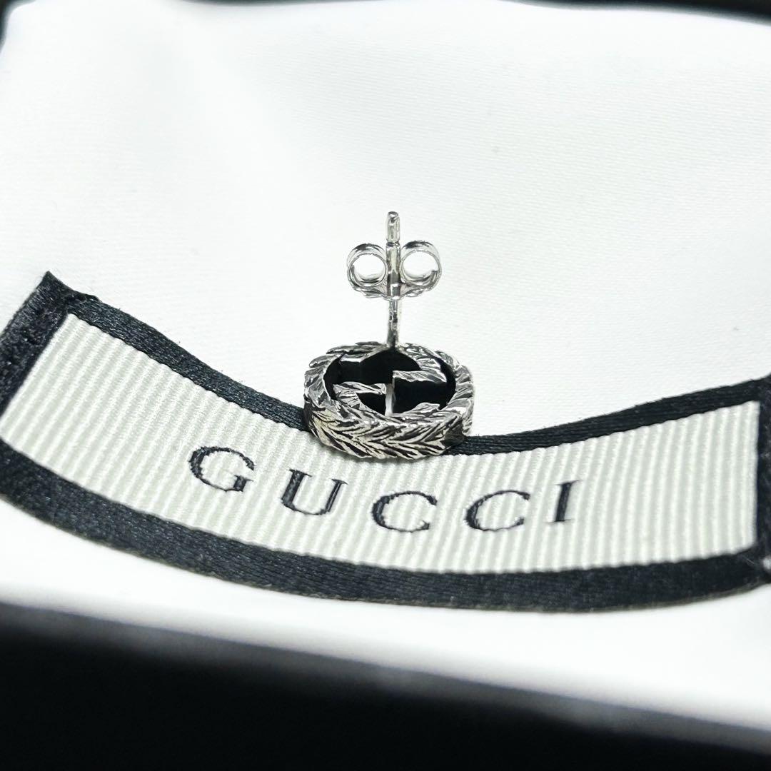 GUCCI グッチ インターロッキング ピアス 片耳 ブランド ロゴ 燻し