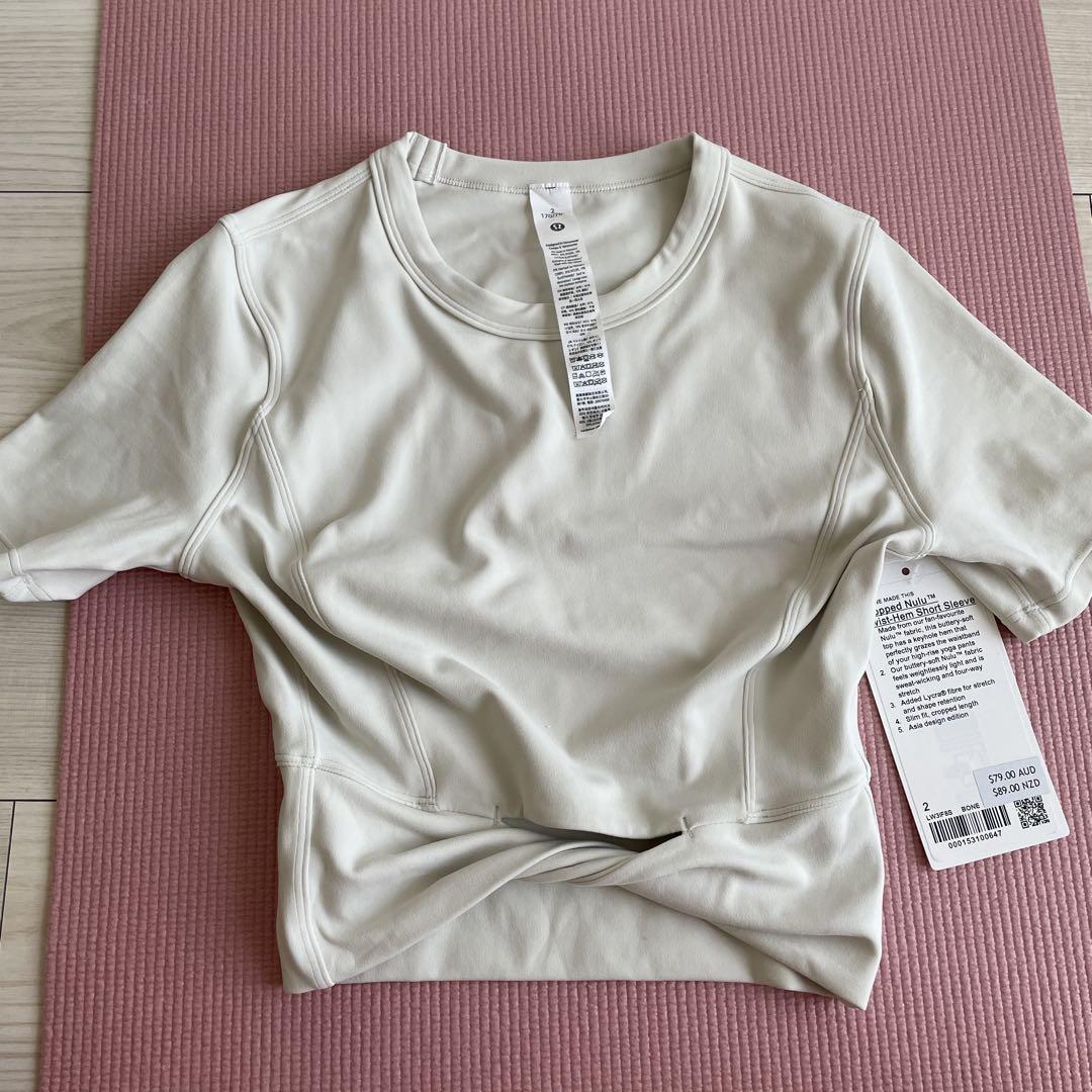 lululemon クロップ Nulu ツイストヘム 半袖シャツ