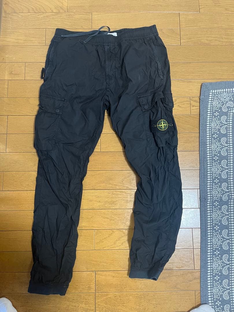 ストーンアイランド カーゴパンツ 黒