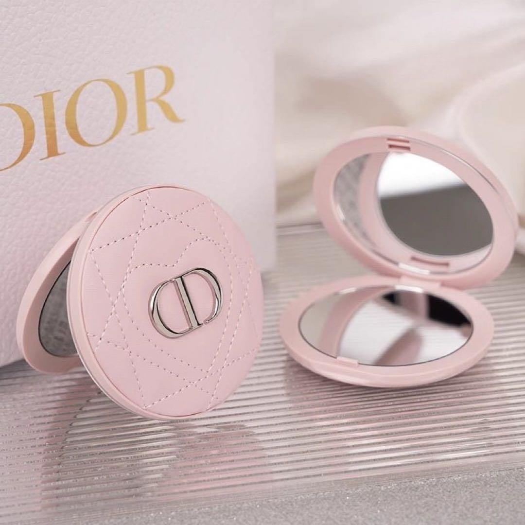 【新品未使用】★レア★Dior LIP GLOW コンパクト女優ミラー ピンク 限定☆DIOR☆ディオール LED付 ミラー 女優ミラー 新品.*・゜