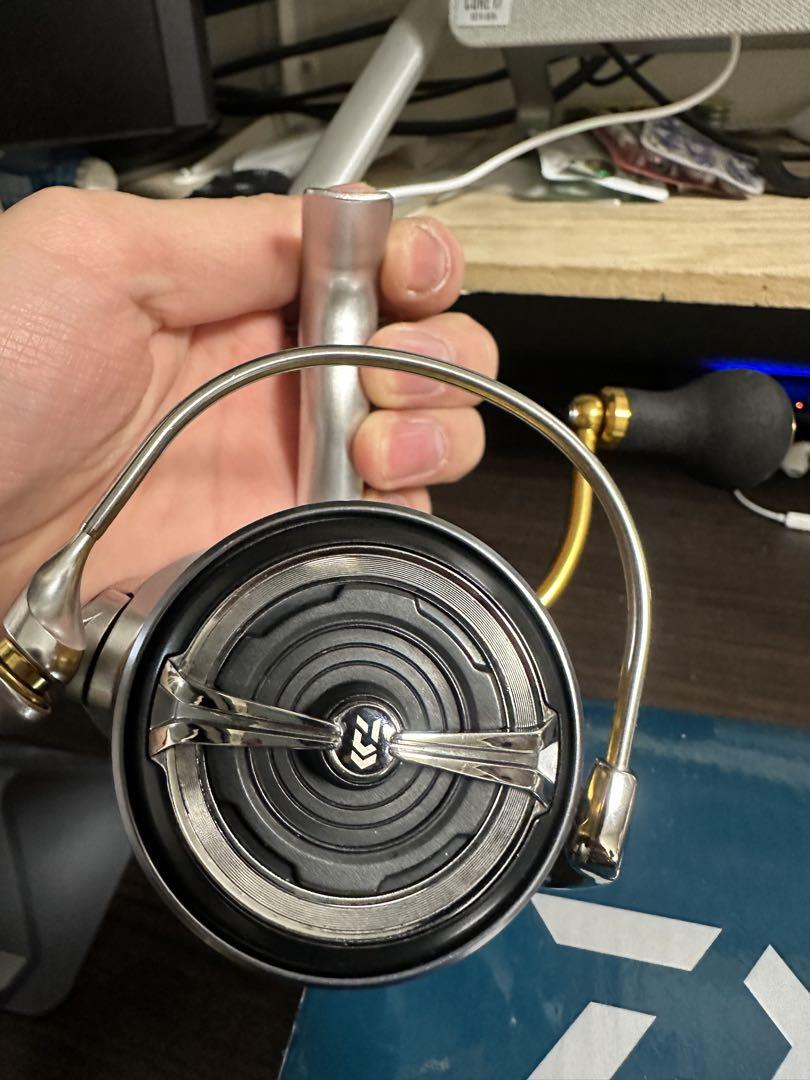 ダイワのスピニングリール 21 フリームス LT 4000-C