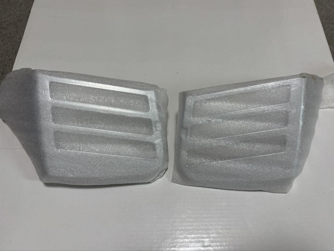 TOM'S(トムス) LEDテールランプ　ノア　ヴォクシー　エスクァイア