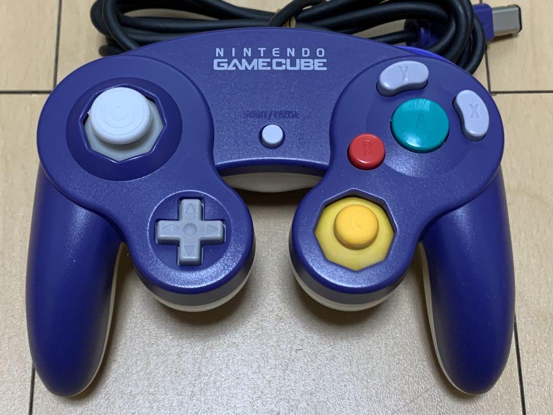 ゲームキューブ　コントローラー　中古品　合計4点
