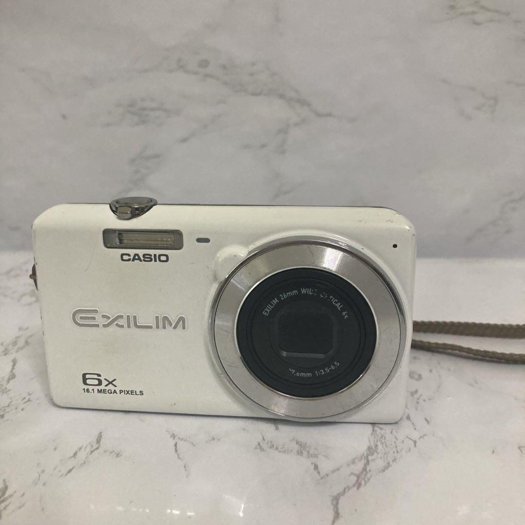 【動作品】CASIO EXILIM EX-ZS28 デジカメ バッテリー付き