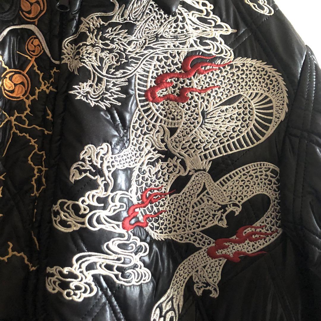 FUGUTAITEN龍×風神雷神ビッグロゴ全刺繍キルティングジャケット