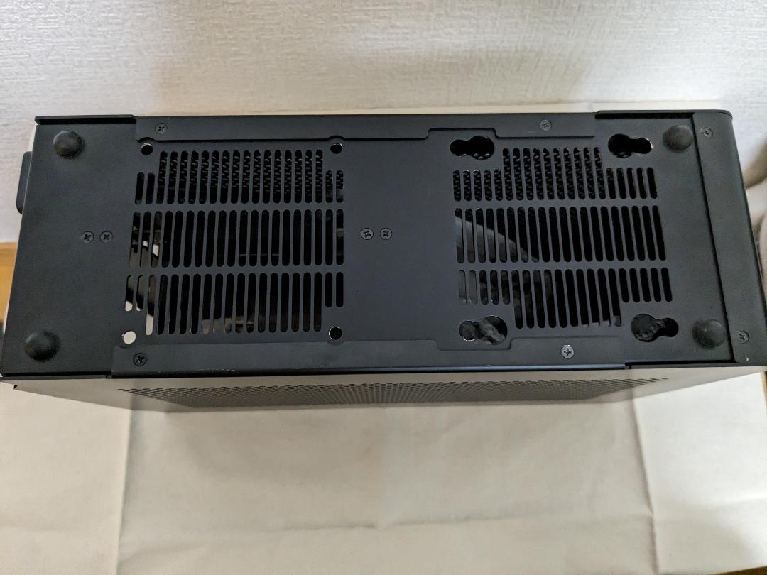 PCケース(自作PC用) DAN CASE A4-SFX v4 Black Amazon | ディラック DANCase 容量7.2Lのコンパクト筐体に295mm
