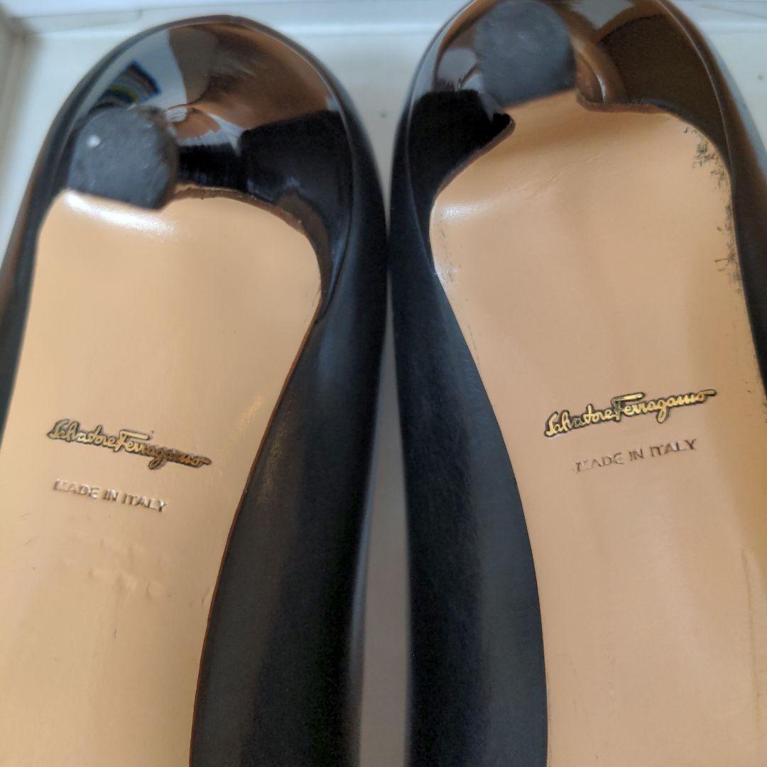 【Salvatore Ferragamo】フェラガモヒールパンプス 23.5cm