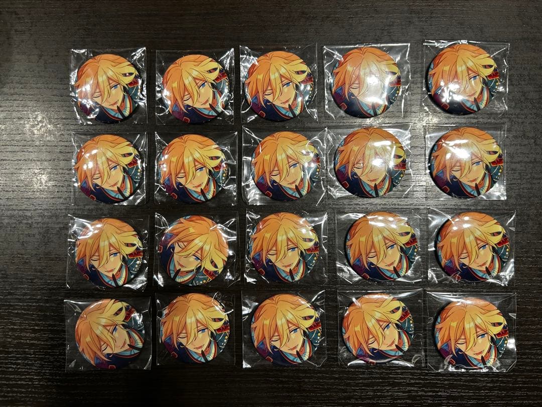 あんスタ 天祥院英智 フィーチャー2 缶バッジ目立った傷や汚れなし