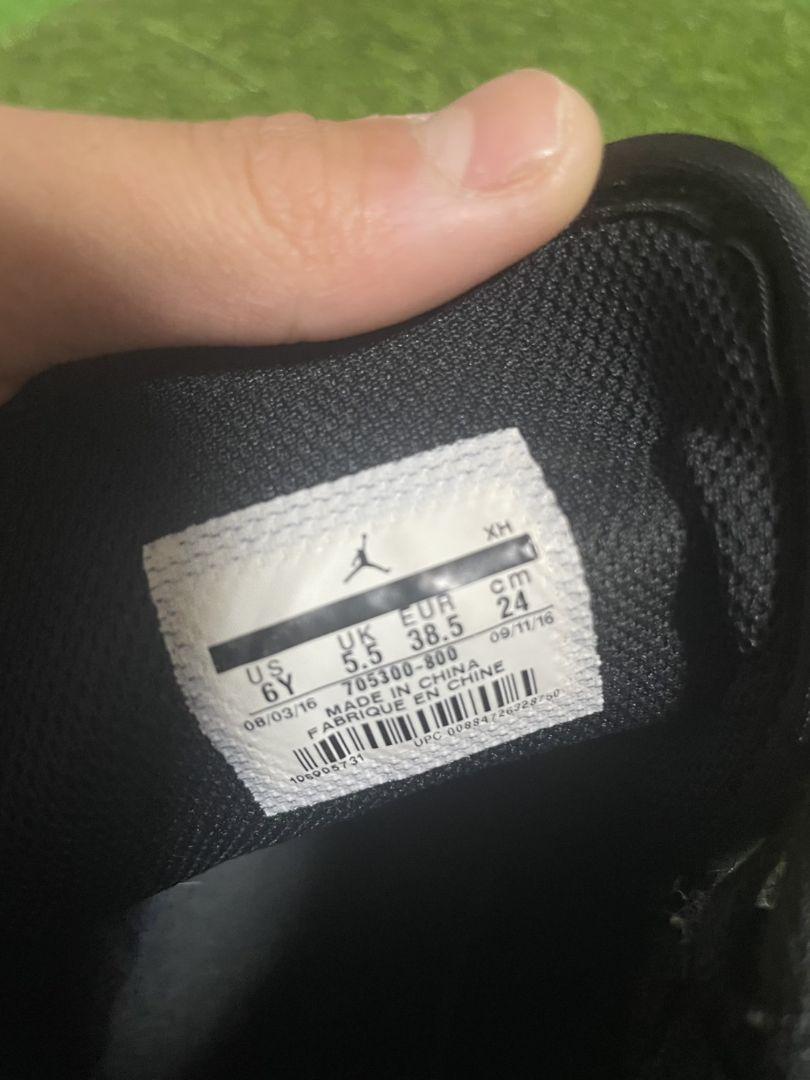 Air Jordan 1 レッド/ブラック/ホワイト
