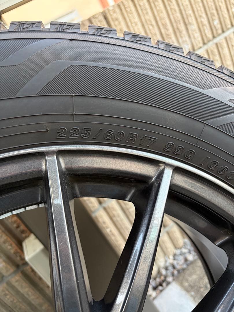 アルファード　30系　17インチ iceGUARD ig60 タイヤセット